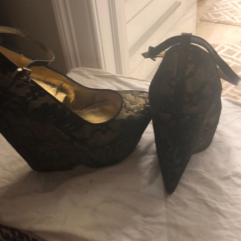 Shoes - Picture 3 of 3
